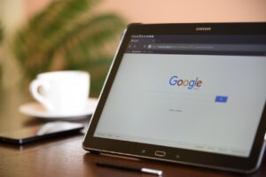 安いesimを利用するメリットとおすすめのプロバイダーは？