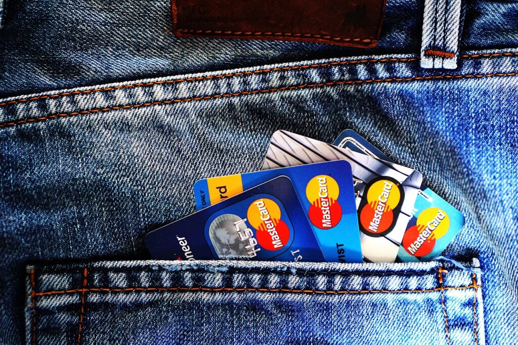 格安SIMのデビットカード支払いはどれが最適ですか？