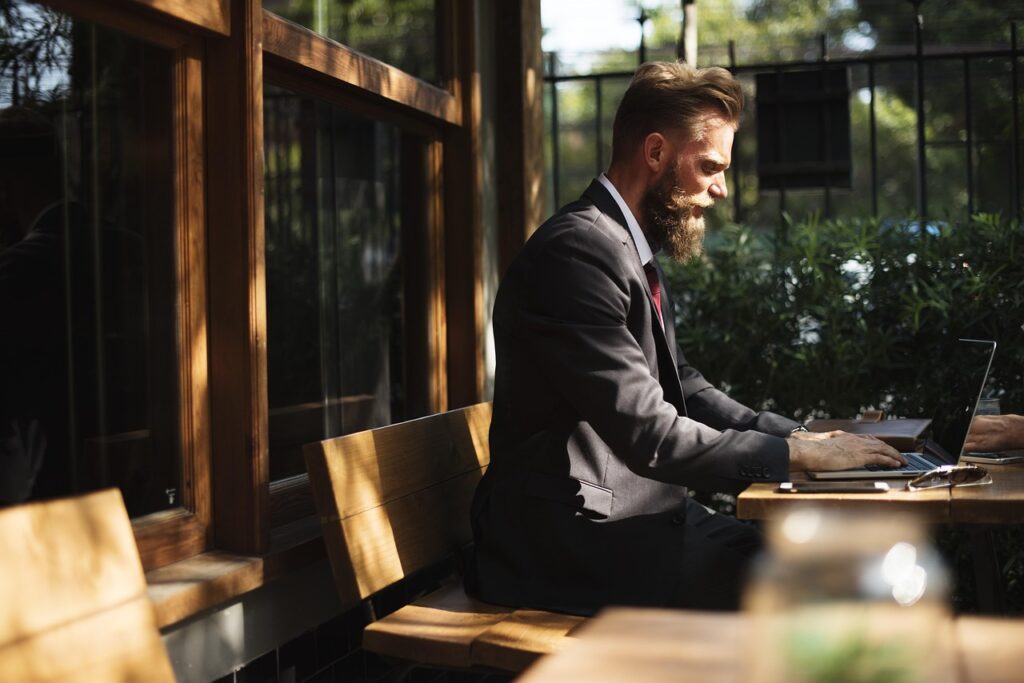 新社会人におすすめの格安SIMはどれですか？