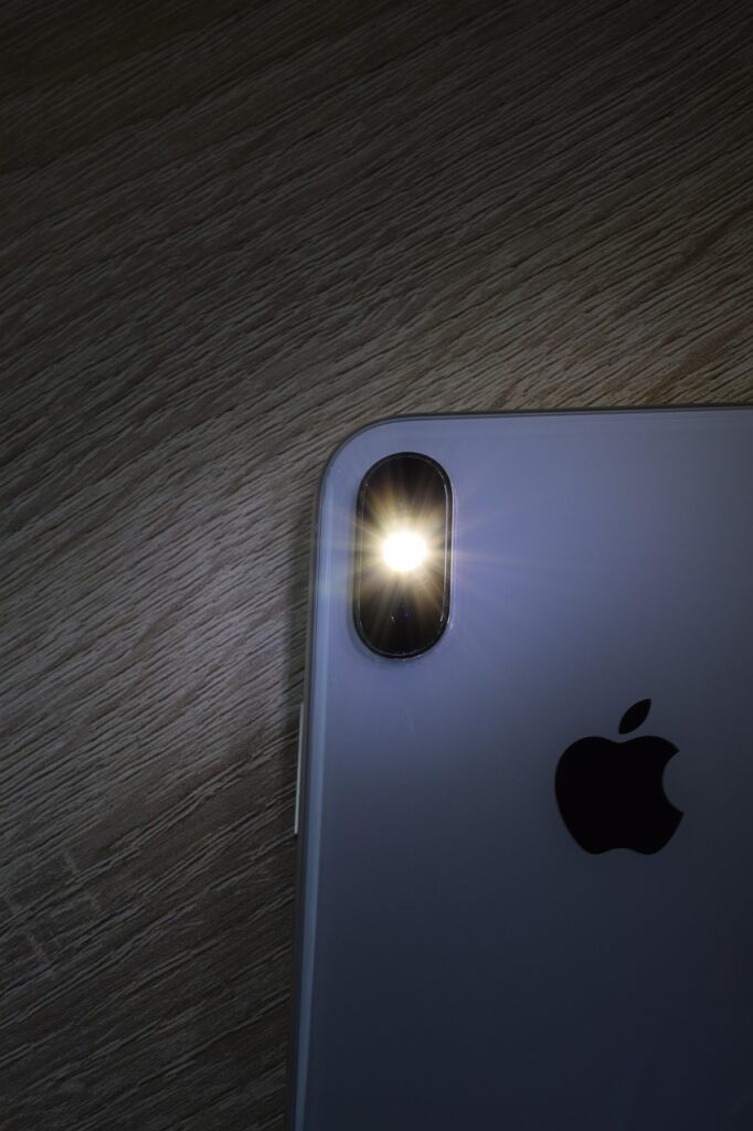 格安SIMを使ってiPhoneをお得に活用する方法は？